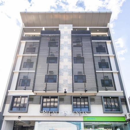 OYO 136 Regal Residences Ciudad Quezon Exterior foto